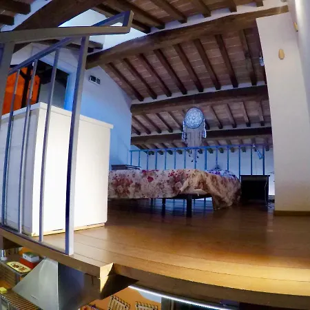Apartment Bright Loft In Siena
