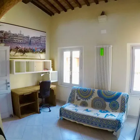 Bright Loft In Appartement Sienne